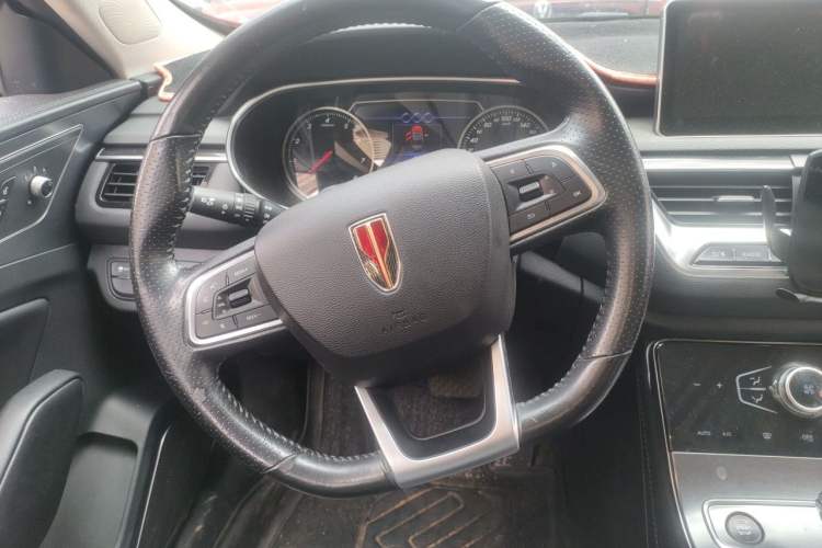 Used Hongqi H5 2022 Classic Model 1.5T DCT Flagship Edition Steering Wheel