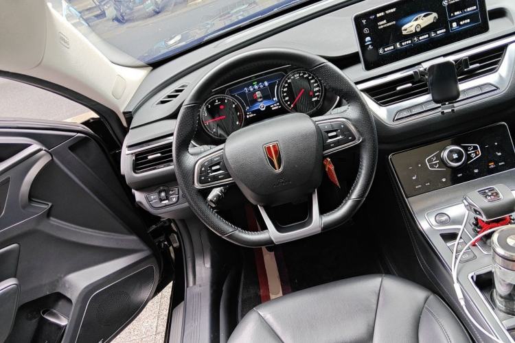 Used Hongqi H5 2022 Classic Model 1.8T Automatic Smart Connect Flagship Edition Steering Wheel