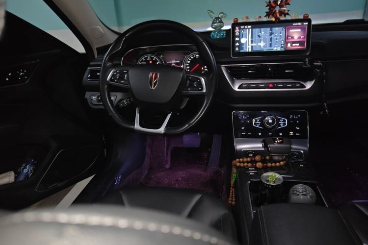 Used Hongqi H5 2022 Classic Model Facelift 1.8T Automatic Smart Connect Flagship Edition Steering Wheel