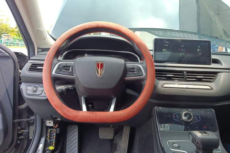 Used Hongqi H5 2022 Classic Model Facelift 1.5T DCT Qiyun Edition Steering Wheel