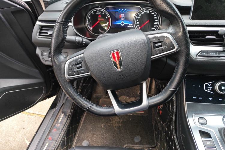 Used Hongqi H5 2022 Classic Model Facelift 1.5T DCT Qiyun Edition Steering Wheel