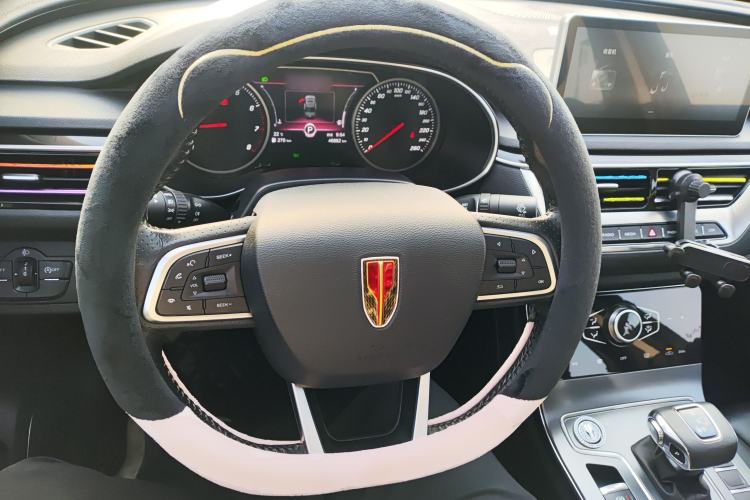 Used Hongqi H5 2022 Classic Model 1.5T DCT Flagship Edition Steering Wheel