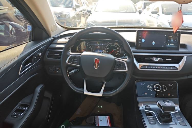 Used Hongqi H5 2022 Classic Model Facelift 1.8T Automatic Smart Connect Flagship Edition Steering Wheel