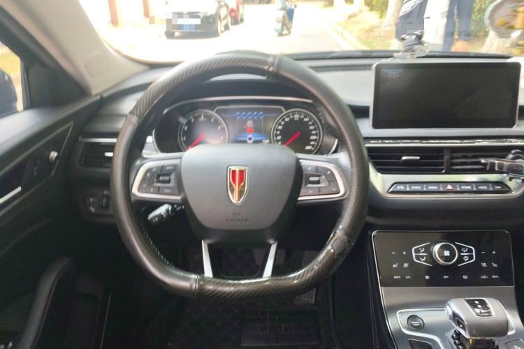 Used Hongqi H5 2022 Classic Model 1.8T Automatic Smart Connect Flagship Edition Steering Wheel