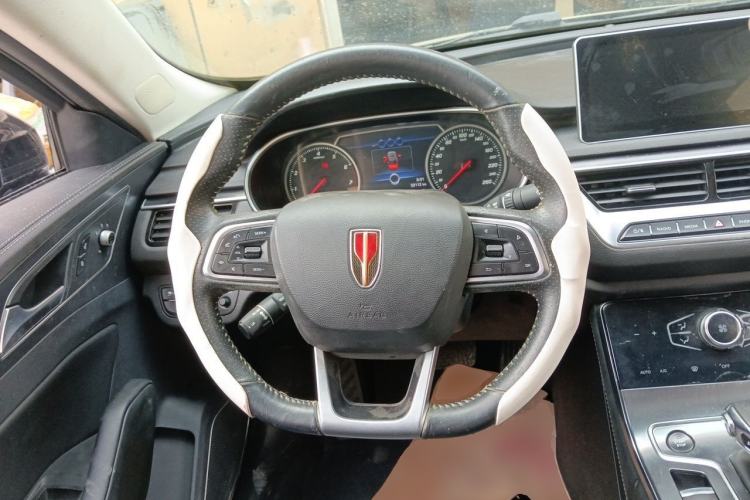 Used Hongqi H5 2022 Classic Model 1.5T DCT Flagship Edition Steering Wheel