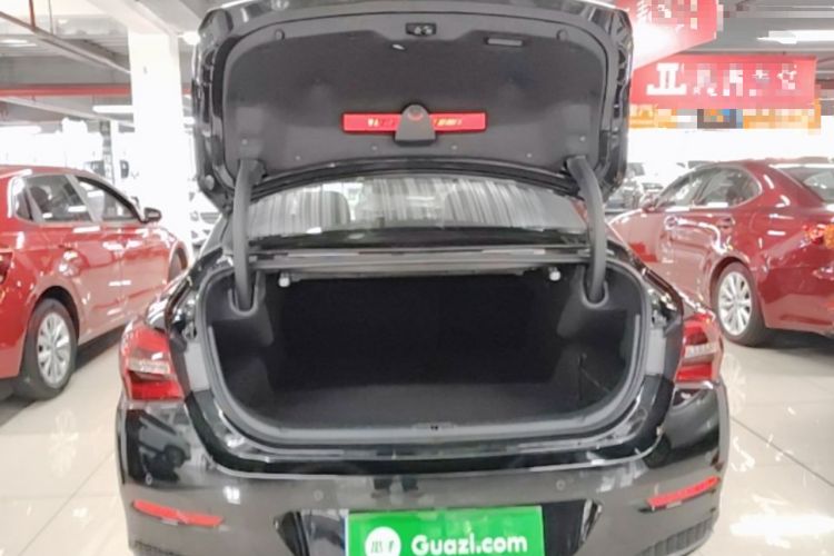 Used Hongqi H5 2022 Classic Model Facelift 1.5T DCT Qiyun Edition Trunk