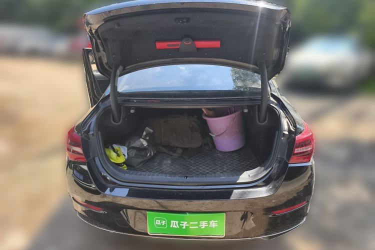 Used Hongqi H5 2022 Classic Model Facelift 1.5T DCT Qiyun Edition Trunk