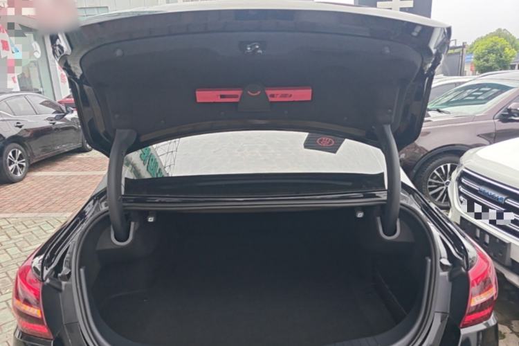 Used Hongqi H5 2022 Classic Model Facelift 1.5T DCT Qiyun Edition Trunk