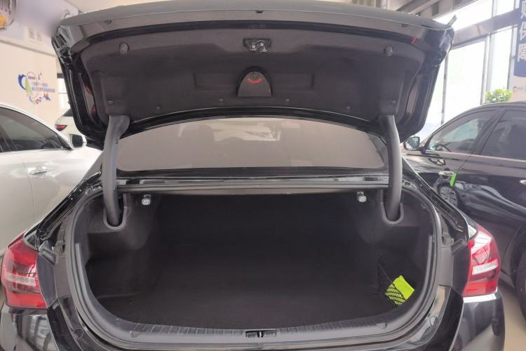 Used Hongqi H5 2022 Classic Model Facelift 1.5T DCT Qiyun Edition Trunk