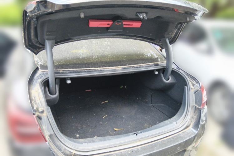 Used Hongqi H5 2022 Classic Model 1.5T DCT Flagship Edition Trunk
