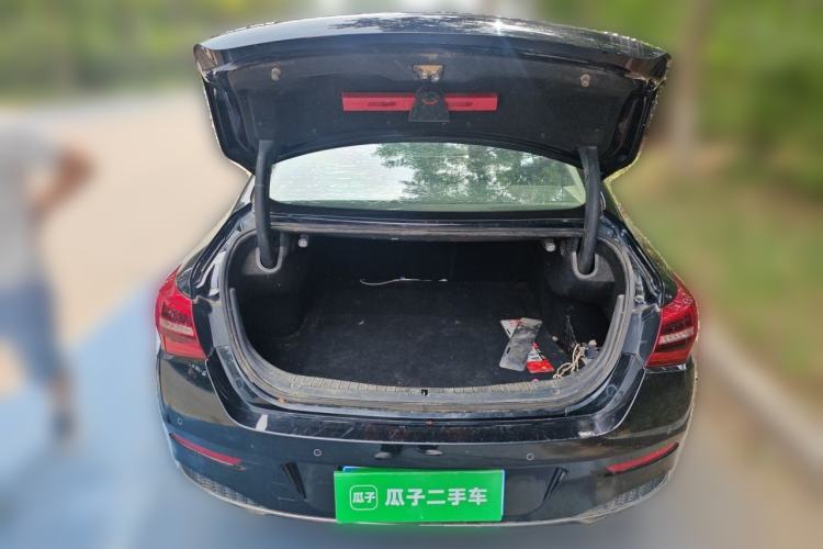 Used Hongqi H5 2022 Classic Model Facelift 1.5T DCT Qiyun Edition Trunk