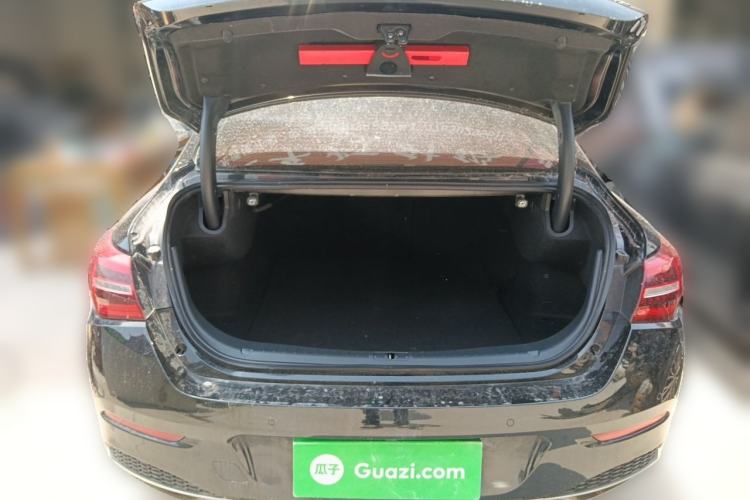 Used Hongqi H5 2022 Classic Model 1.5T DCT Flagship Edition Trunk