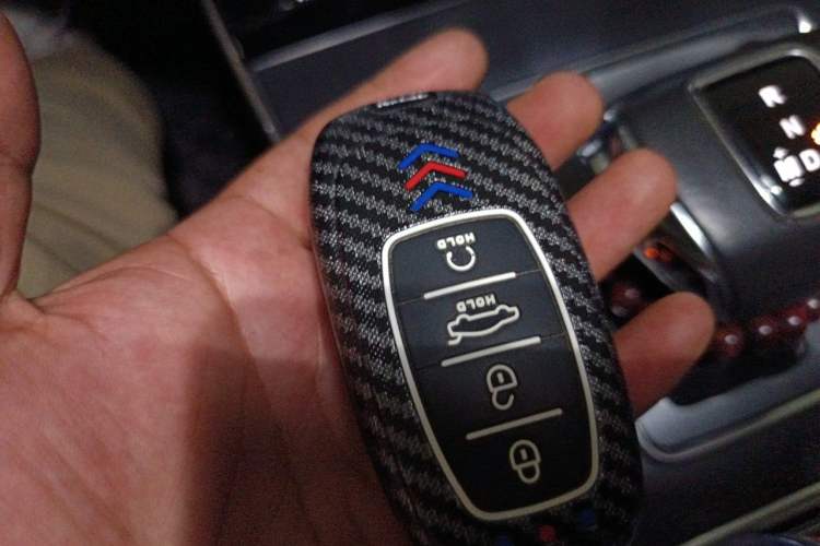 Used Hongqi H5 2022 Classic Model 1.5T DCT Flagship Edition Vehicle Key