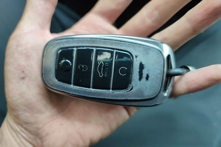 Used Hongqi H5 2022 Classic Model Facelift 1.5T DCT Qiyun Edition Vehicle Key