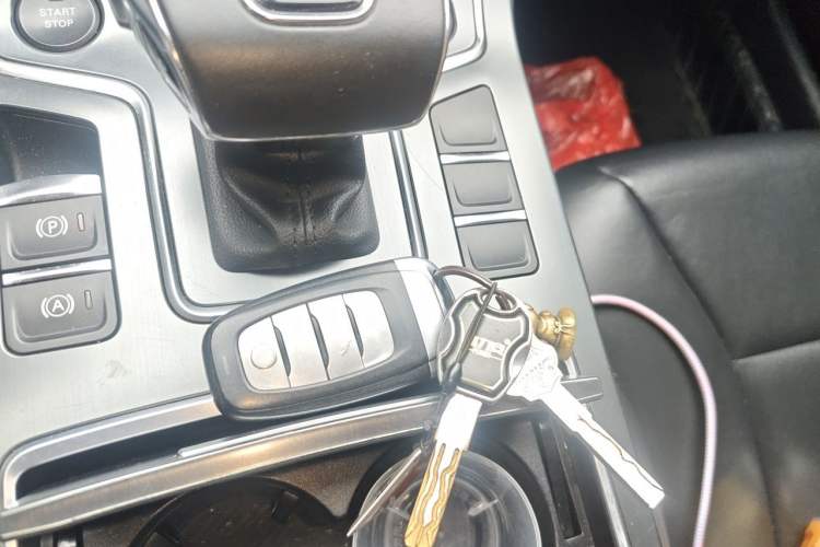 Used Hongqi H5 2022 Classic Model 1.5T DCT Flagship Edition Vehicle Key