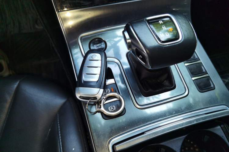Used Hongqi H5 2022 Classic Model 1.5T DCT Flagship Edition Vehicle Key