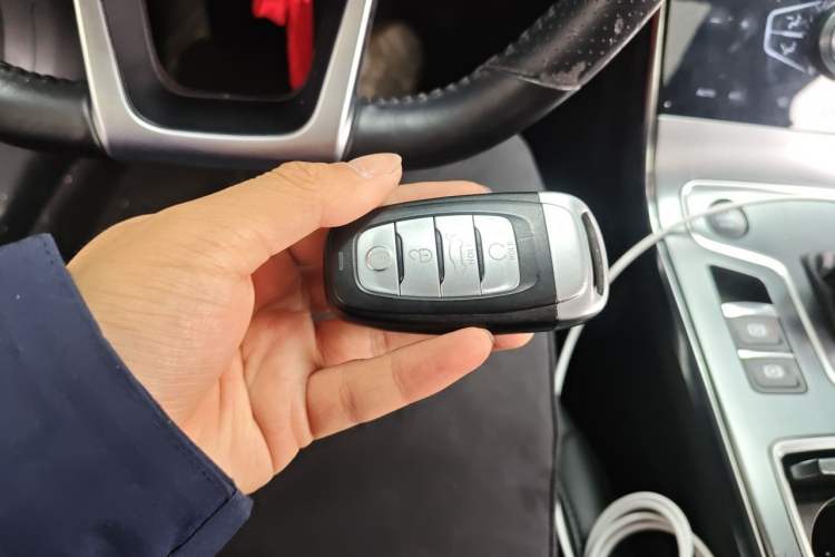 Used Hongqi H5 2022 Classic Model Facelift 1.5T DCT Qiyun Edition Vehicle Key