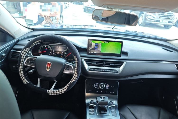 Used Hongqi H5 2022 Classic Model Facelift 1.5T DCT Qiyun Edition Center Console