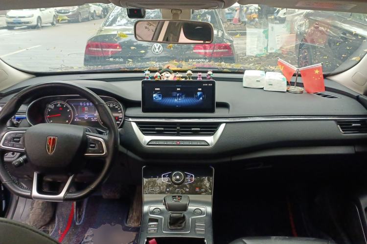 Used Hongqi H5 2022 Classic Model Facelift 1.5T DCT Qiyun Edition Center Console