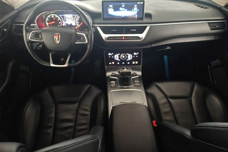 Used Hongqi H5 2022 Classic Model Facelift 1.5T DCT Qiyun Edition Center Console