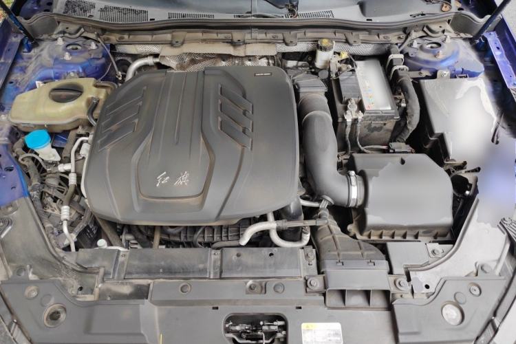 Used Hongqi H5 2022 Classic Model Facelift 1.8T Automatic Smart Connect Flagship Edition Engine Bay