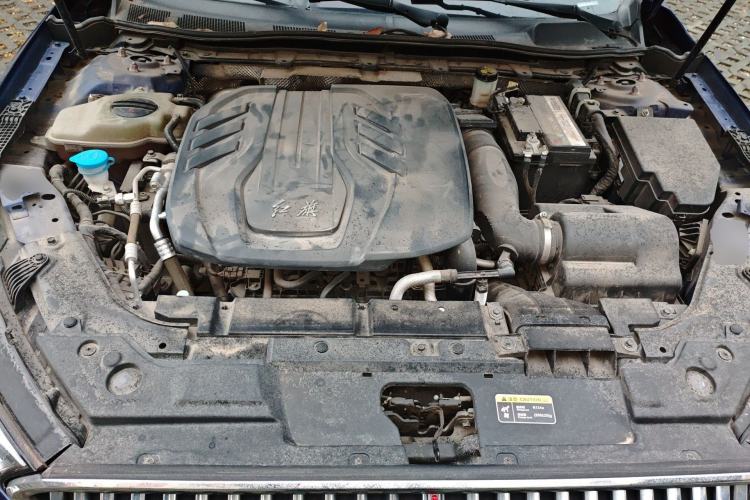 Used Hongqi H5 2022 Classic Model 1.8T Automatic Smart Connect Flagship Edition Engine Bay