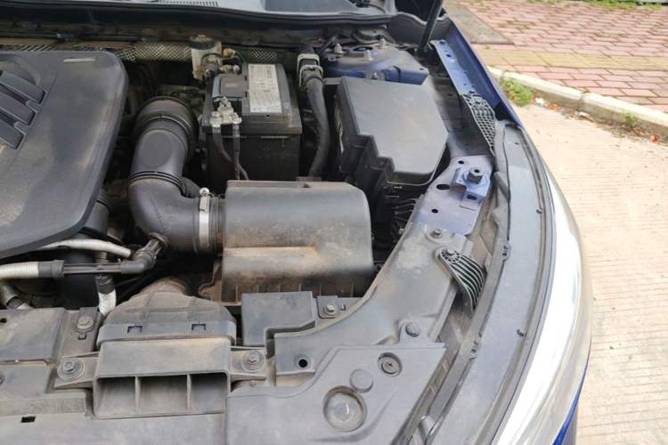 Used Hongqi H5 2022 Classic Model Facelift 1.5T DCT Qiyun Edition Engine Bay Left