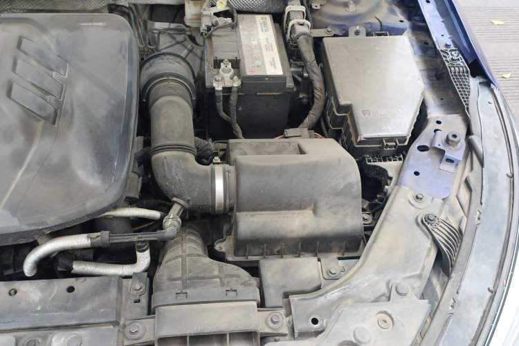 Used Hongqi H5 2022 Classic Model Facelift 1.5T DCT Qiyun Edition Engine Bay Left