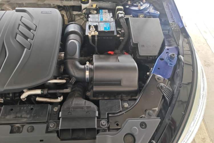 Used Hongqi H5 2022 Classic Model Facelift 1.5T DCT Qiyun Edition Engine Bay Left