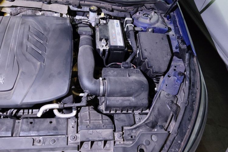 Used Hongqi H5 2022 Classic Model Facelift 1.8T Automatic Smart Connect Flagship Edition Engine Bay Left