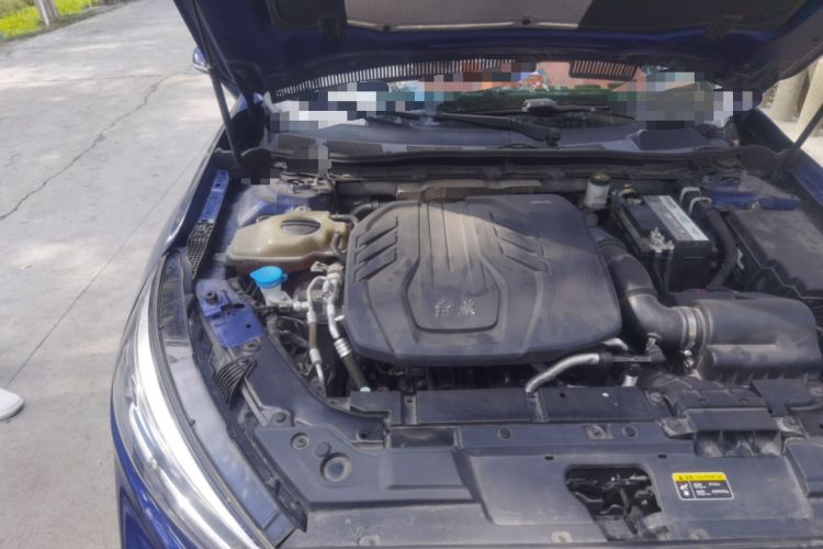 Used Hongqi H5 2022 Classic Model 1.5T DCT Flagship Edition Engine Bay Right