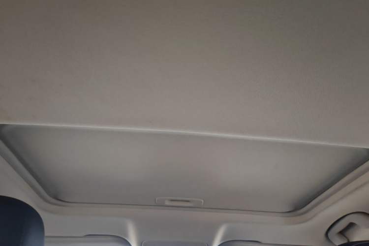 Used Hongqi H5 2022 Classic Model Facelift 1.5T DCT Qiyun Edition Headliner