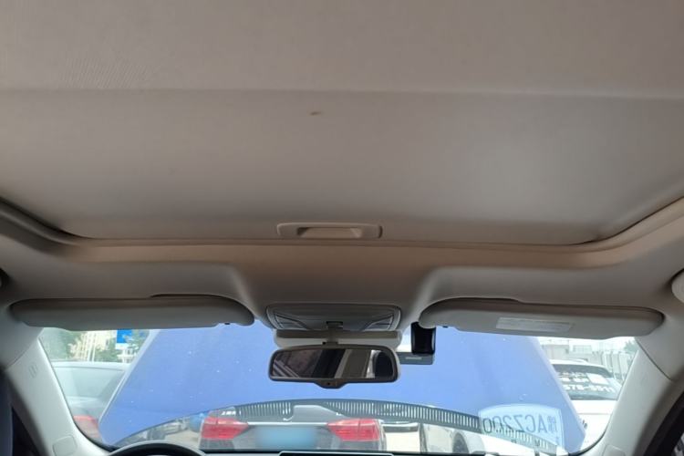 Used Hongqi H5 2022 Classic Model Facelift 1.8T Automatic Smart Connect Flagship Edition Headliner