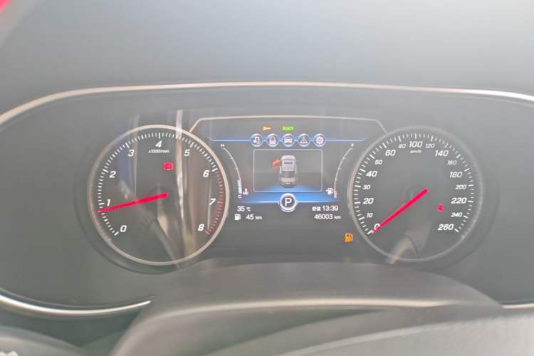 Used Hongqi H5 2022 Classic Model 1.8T Automatic Smart Connect Flagship Edition Instrument Cluster