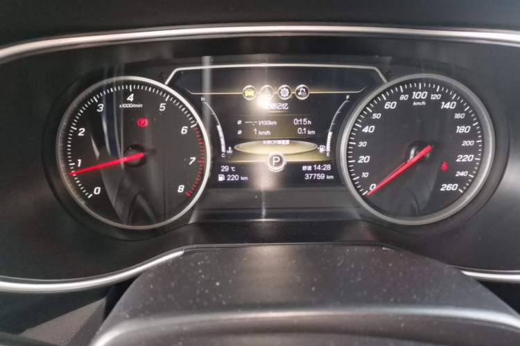 Used Hongqi H5 2022 Classic Model Facelift 1.5T DCT Qiyun Edition Instrument Cluster