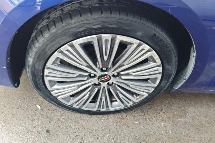 Used Hongqi H5 2022 Classic Model Facelift 1.5T DCT Qiyun Edition Left Front Wheel Hub