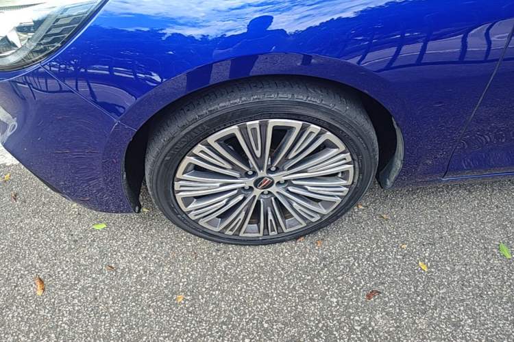 Used Hongqi H5 2022 Classic Model Facelift 1.5T DCT Qiyun Edition Left Front Wheel Hub