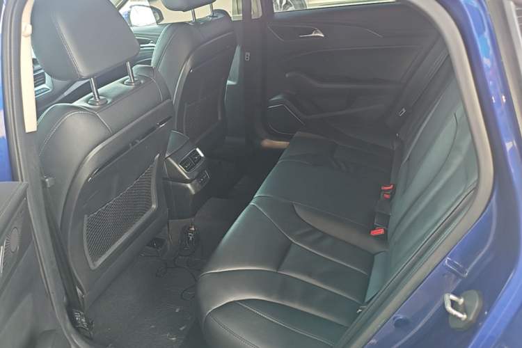 Used Hongqi H5 2022 Classic Model Facelift 1.5T DCT Qiyun Edition Left Rear Seat