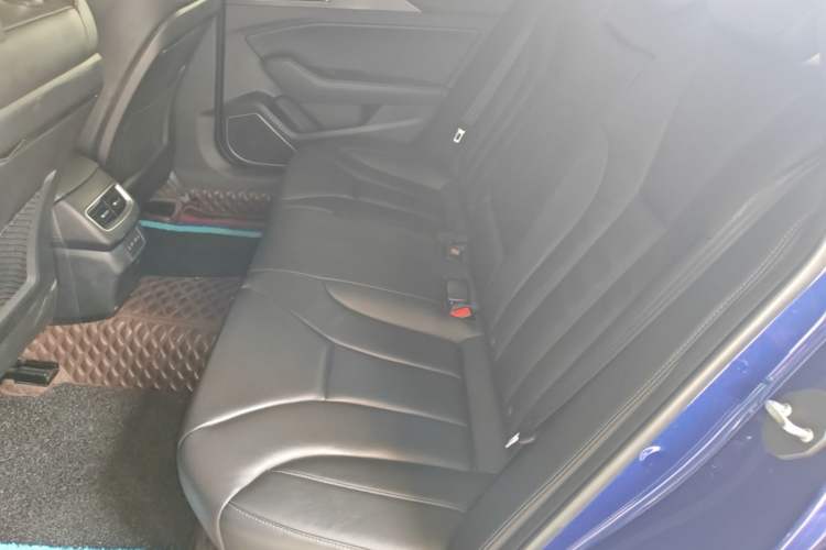 Used Hongqi H5 2022 Classic Model Facelift 1.5T DCT Qiyun Edition Left Rear Seat