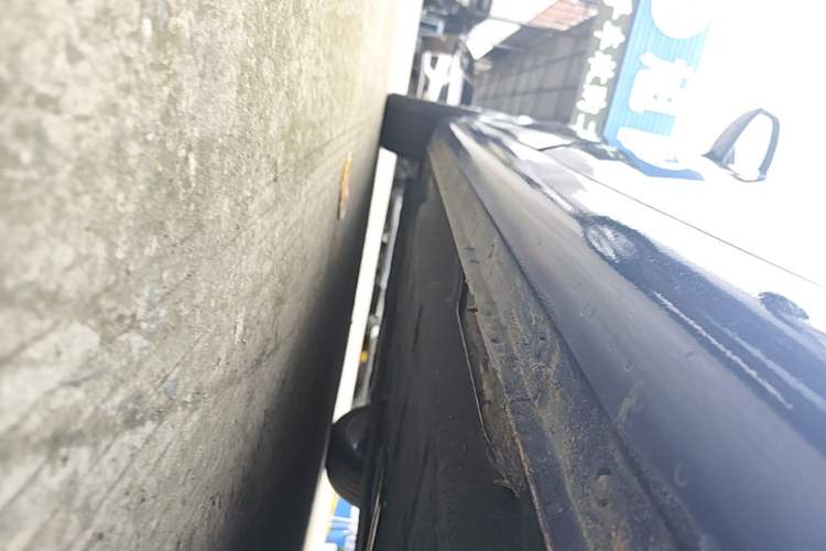 Used Hongqi H5 2022 Classic Model Facelift 1.5T DCT Qiyun Edition Left Side Sill