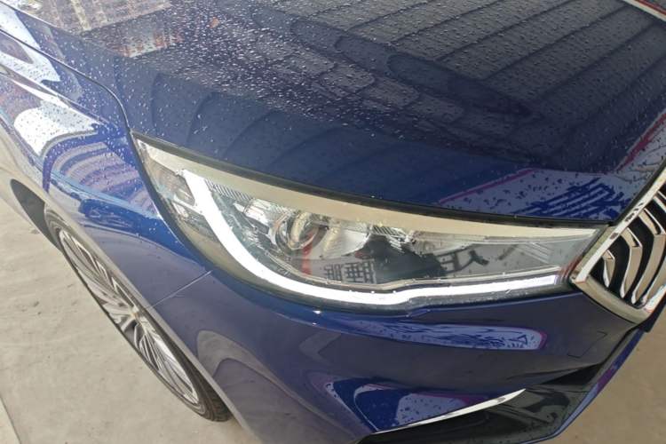 Used Hongqi H5 2022 Classic Model Facelift 1.5T DCT Qiyun Edition Right Front Headlight