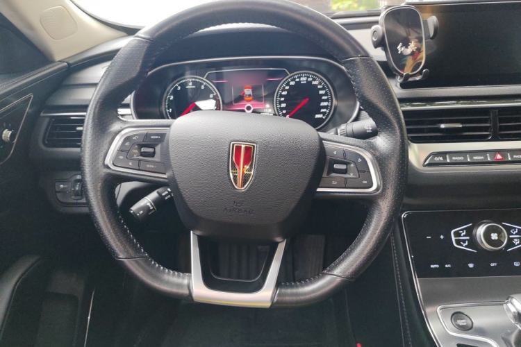 Used Hongqi H5 2022 Classic Model Facelift 1.8T Automatic Smart Connect Flagship Edition Steering Wheel
