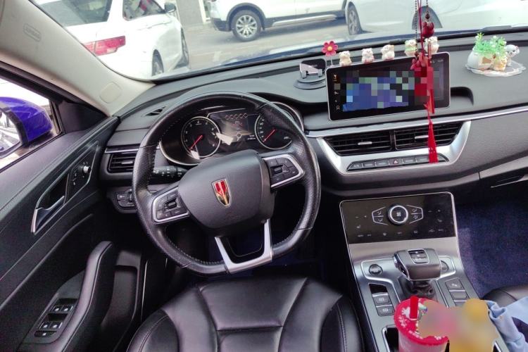 Used Hongqi H5 2022 Classic Model Facelift 1.8T Automatic Smart Connect Flagship Edition Steering Wheel