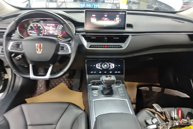 Used Hongqi H5 2022 Classic Model Facelift 1.5T DCT Qiyun Edition Center Console