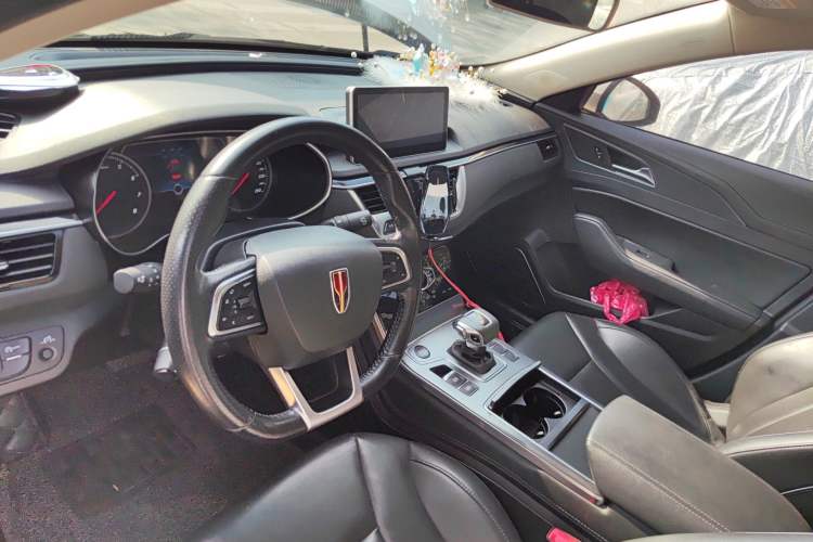 Used Hongqi H5 2022 Classic Model 1.5T DCT Flagship Edition Center Console