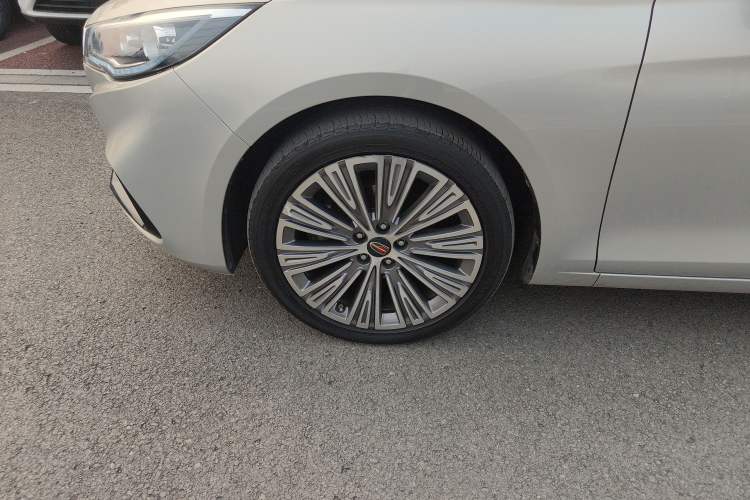 Used Hongqi H5 2022 Classic Model Facelift 1.5T DCT Qiyun Edition Exterior 7