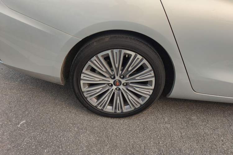 Used Hongqi H5 2022 Classic Model Facelift 1.5T DCT Qiyun Edition Exterior 8
