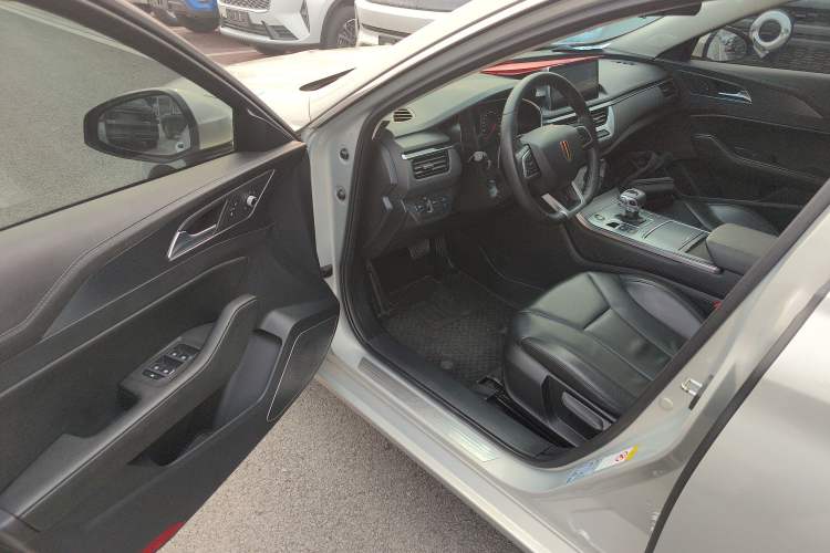 Used Hongqi H5 2022 Classic Model Facelift 1.5T DCT Qiyun Edition Interior 3