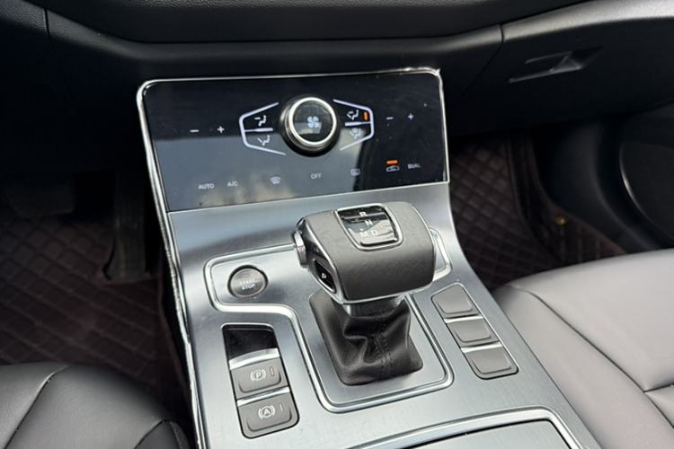 Used Hongqi H5 2022 Classic Model Facelift 1.5T DCT Qiyun Edition Interior 3