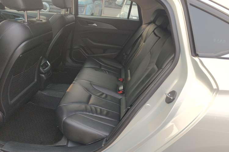 Used Hongqi H5 2022 Classic Model Facelift 1.5T DCT Qiyun Edition Interior 4
